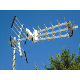 Triple 5G UHF Antenna W
